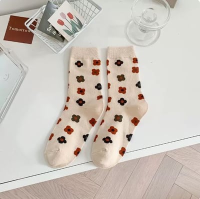 文藝復古風中筒襪 288