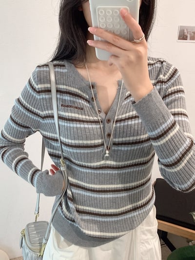 早秋美式復古撞色條紋針織衫 韓系胸前刺繡V領鈕扣長袖毛衣 修身顯瘦上衣5