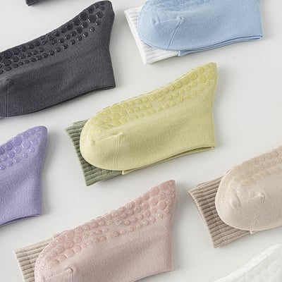 秋冬季吸汗運動襪 女士瑜伽點膠防滑 拼色長襪   n1074