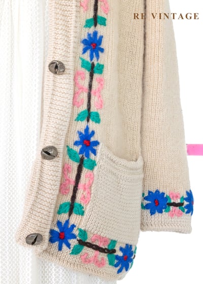 奶油白小花綻放毛料針織毛衣外套5