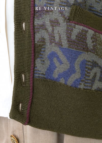 軍綠色の抽象線條針織毛背心7