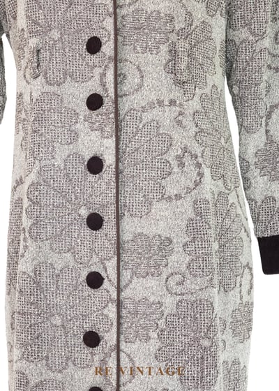 質感單品 - 溫潤培茶壓印花紋西裝式長洋裝9