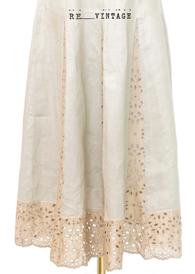 卡其色花花拼接蕾絲中長裙7