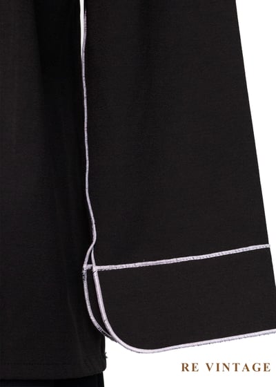 大嘴鳥幾何滾邊白線上衣10