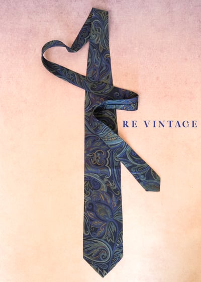 冷調漂浮渦狀煙霧領帶1