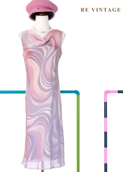 粉紅的液態夢境垂墜領洋裝1