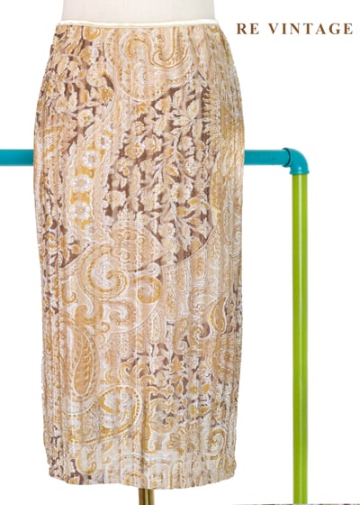 光。繁花線條奶茶色及膝裙（22-28"）1