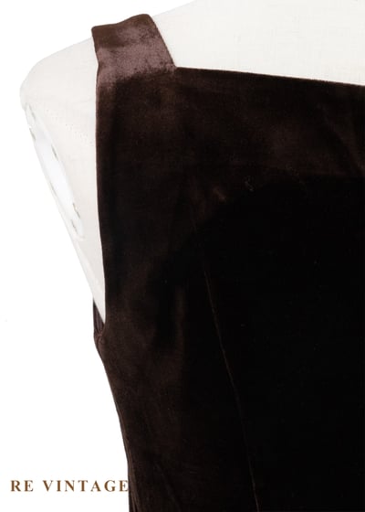 質感單品 - 迷人巧克力色絨布迷你洋裝11