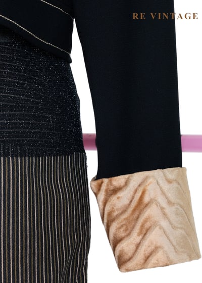 流動黃金黑結構主義上衣短版外套4