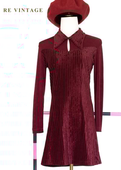法式優雅直條勃根地紅絨布洋裝1