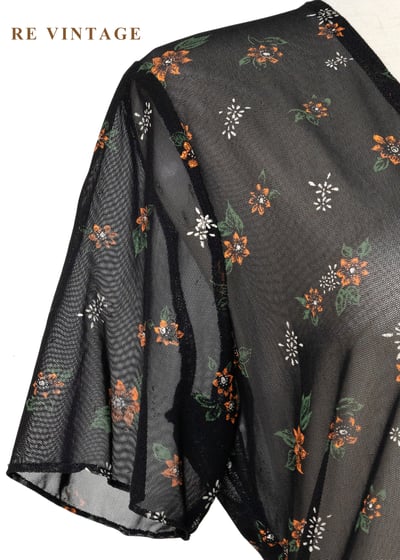 暖調浪漫紅白花透膚長洋裝5