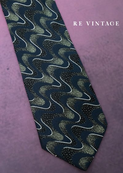 星軌流沙波紋領帶6