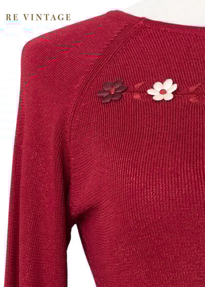 立體小花紅通通針織長袖上衣5