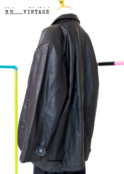 高級霧面黑長版皮革外套9