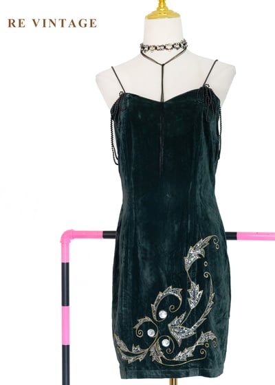 祖母綠精靈女王華麗黑珠細肩帶洋裝1