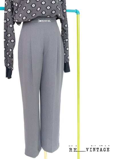 月光仙子淺灰色輕薄的高腰褲1