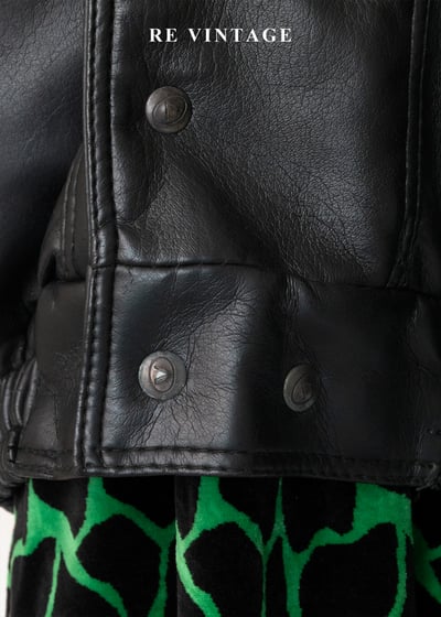 質感單品 - 冬季帥氣雙穿寬版皮革外套6