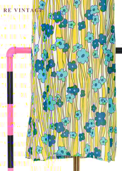 向陽藍花俏皮線條細肩帶洋裝4