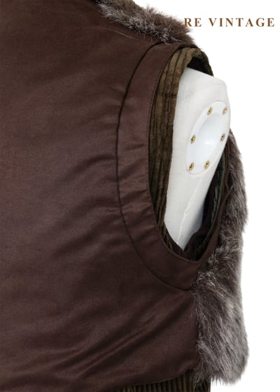 荒野獵人毛絨絨短版背心10