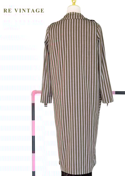 倫敦街頭的偵探線條長版薄外套12