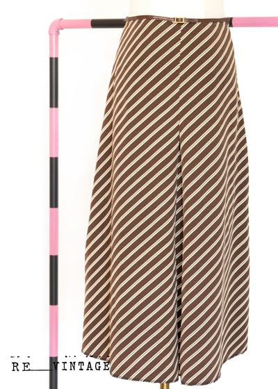 氣質單品 - 深咖啡色斜紋Ａ字中長裙6