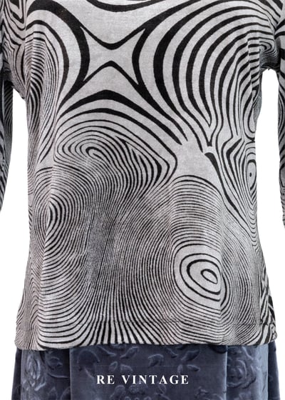 迷霧裡渦流節奏銀灰色絨布上衣4