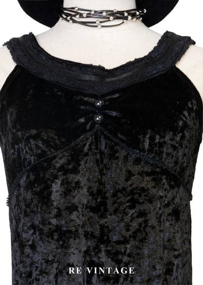 質感單品 - 黑天鵝絨布圓領迷你洋裝3