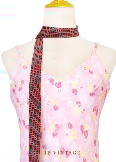 Pink Cosmos 壓紋小玫瑰細肩帶洋裝5