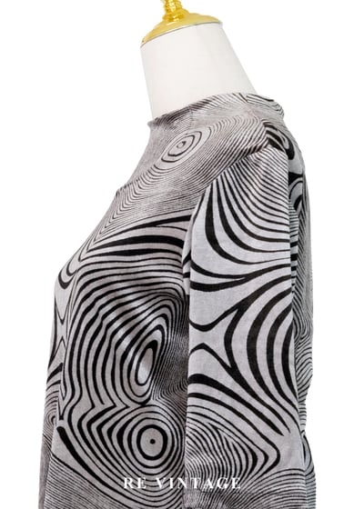 迷霧裡渦流節奏銀灰色絨布上衣9