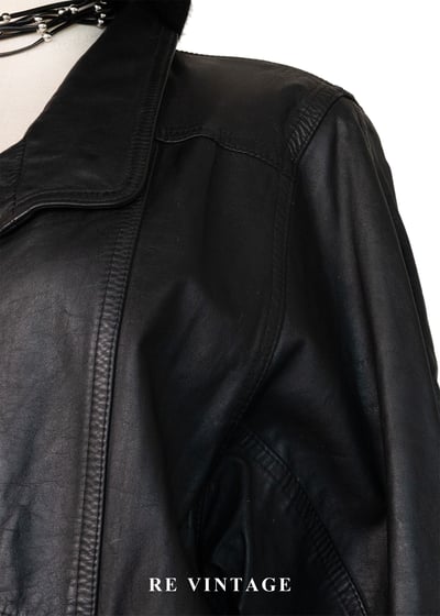 質感單品 - 高冷系大女子主義長版皮外套5