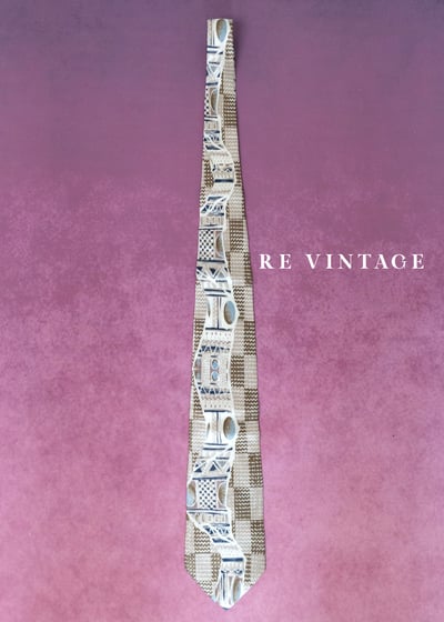 藍釉淘氣雕刻領帶3