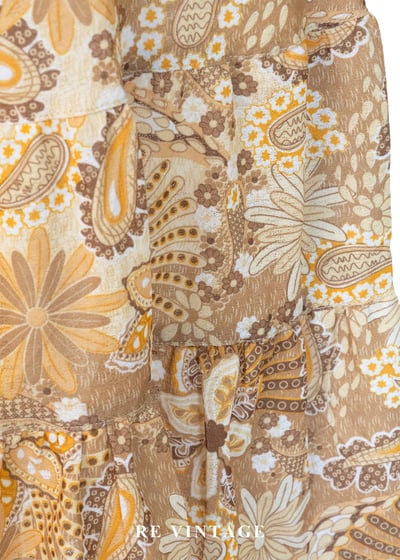 法式暖陽漫步細肩帶洋裝10