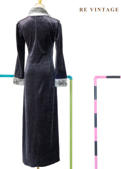 深冬劇場深灰光澤絨布長洋裝12