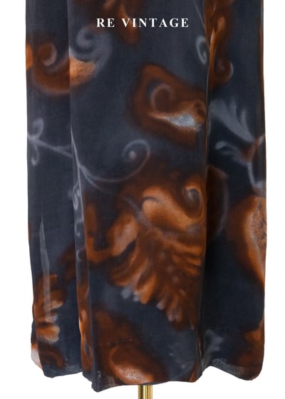 煙灰琥珀如夢似幻圖騰洋裝8