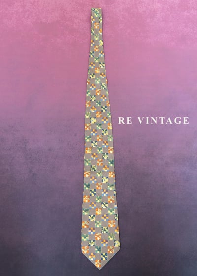 灰色世界裡の彩色方塊領帶3