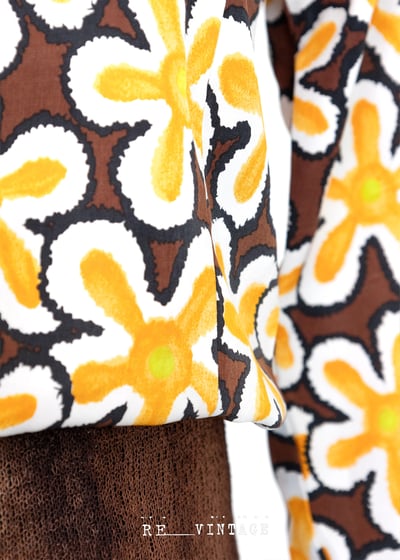 五葉黃花滿滿可愛襯衫7