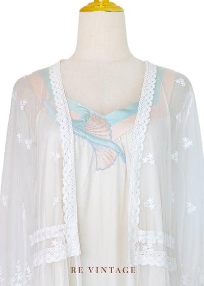 Muted Ivory 小花蕾絲長版罩衫3