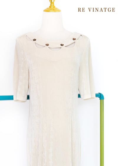 垂墜感超美的米黃色彈性長洋裝2