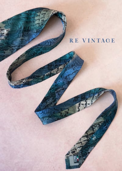 雨後城市 -渲染菱格紋領帶2