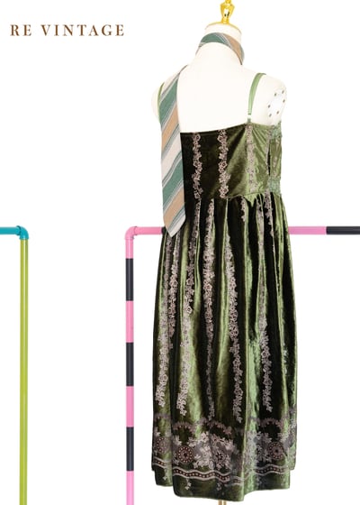 宮廷公主高級綠絨布細肩帶洋裝6
