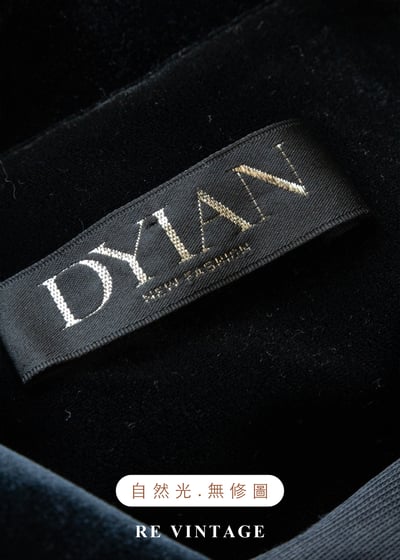 條紋狂想曲排釦黑絨洋裝16