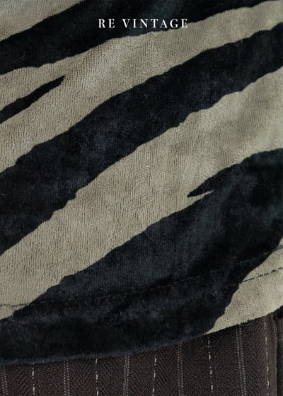 軍綠色斑馬毛毛絨布上衣8