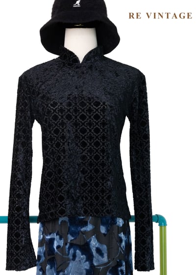 法國製 - 古典壓紋燒絨上衣1