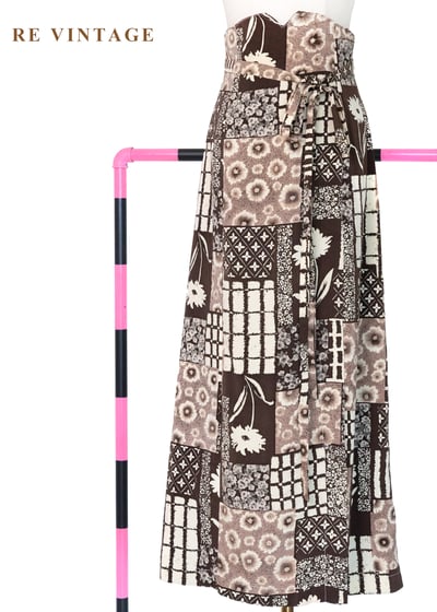 咖啡拼景 - 花草與格紋高腰長裙（26"）1