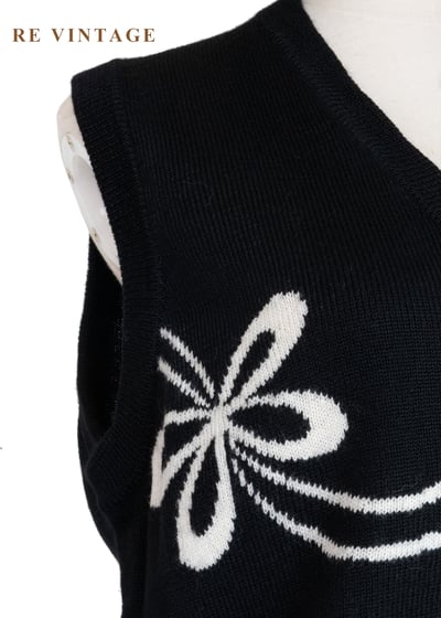 法式俏皮花朵起舞毛料針織背心6