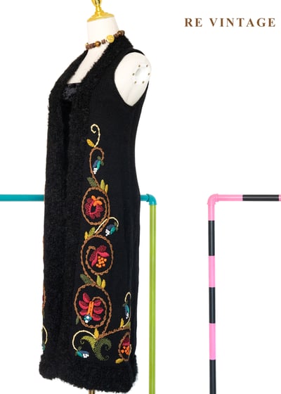 繁花盛開的邊境長版背心罩衫9