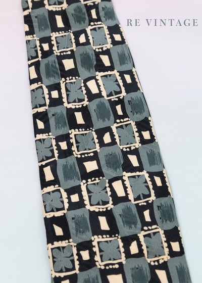 小白格藍小花領帶2