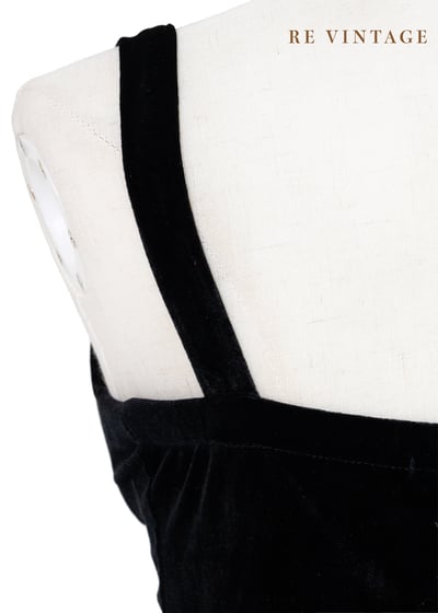 必備單品 - 黑絨布小背心6