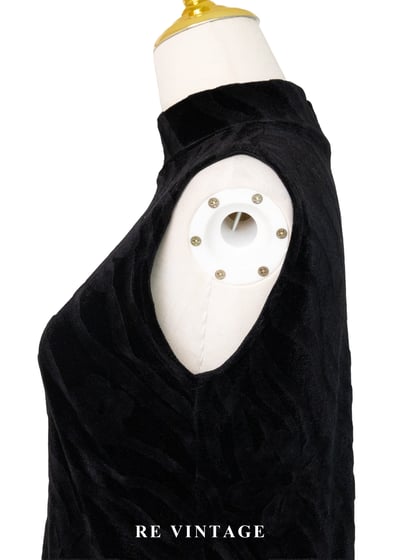 Cool Girl 壓花絨布背心6