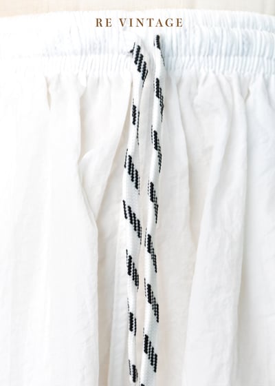 Brilliant White 尼龍白短褲（22-27"）7